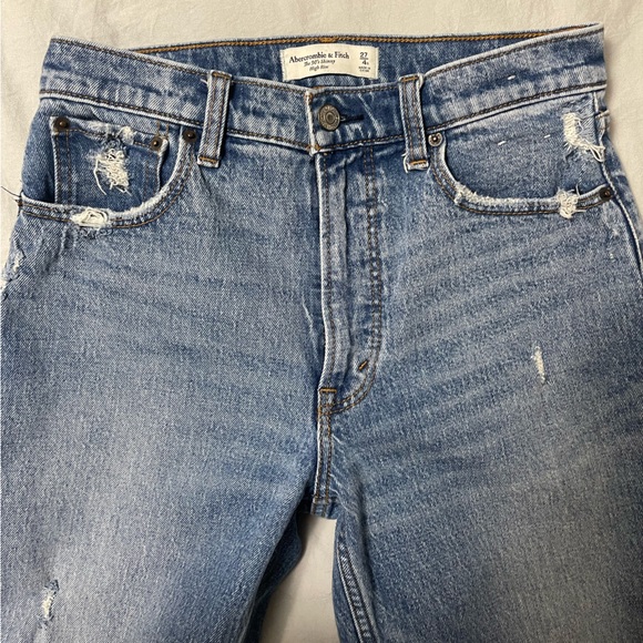 Abercrombie & Fitch “The 90’s Skinny High Rise” - Picture 3 of 3